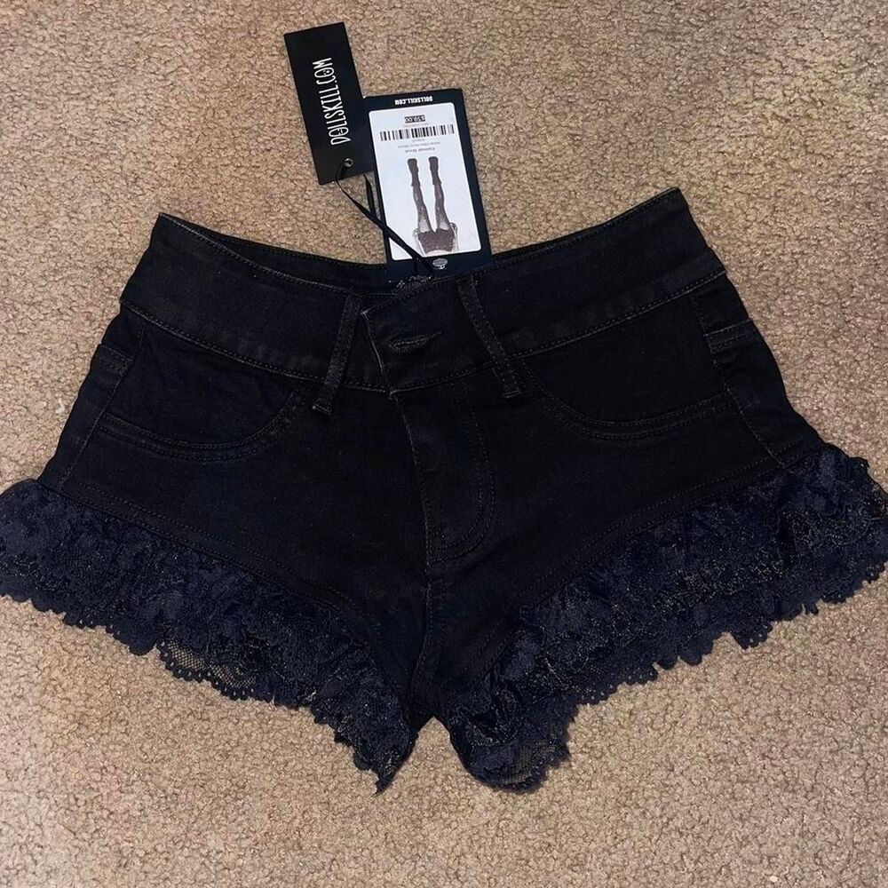 Current-mood Women's Black Shorts